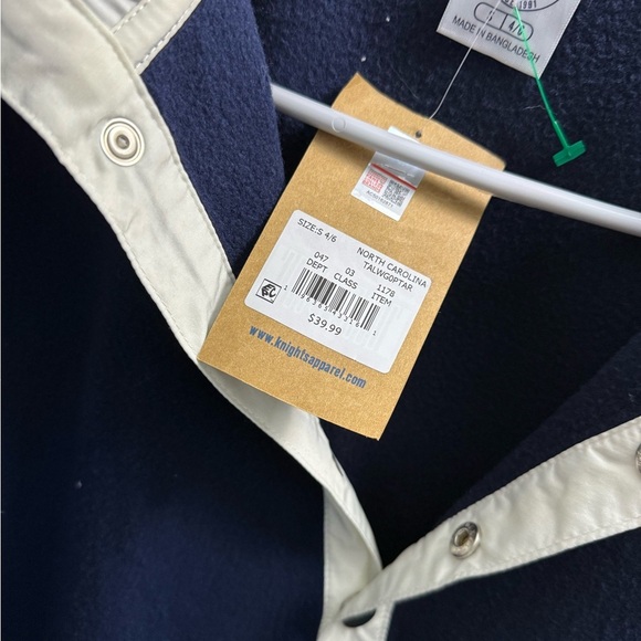 NWT Rivalry Threads UNC Tar Heels Fleece Pullover - Women’s Size S - Picture 2 of 5